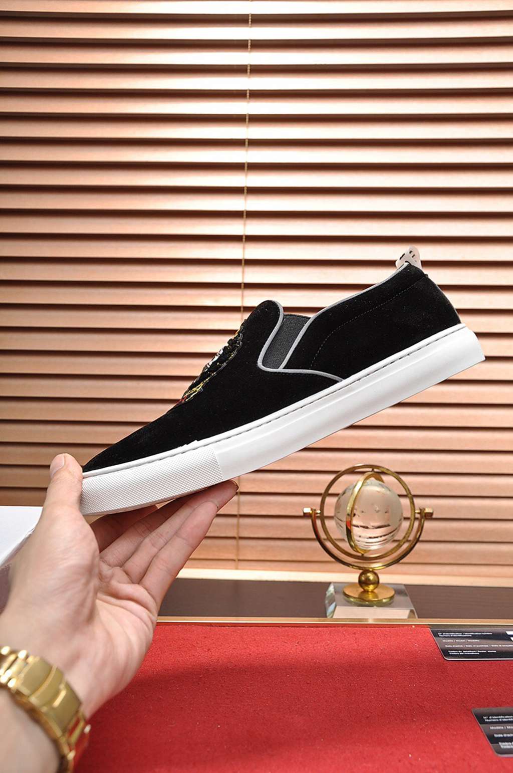 D*G sneaker